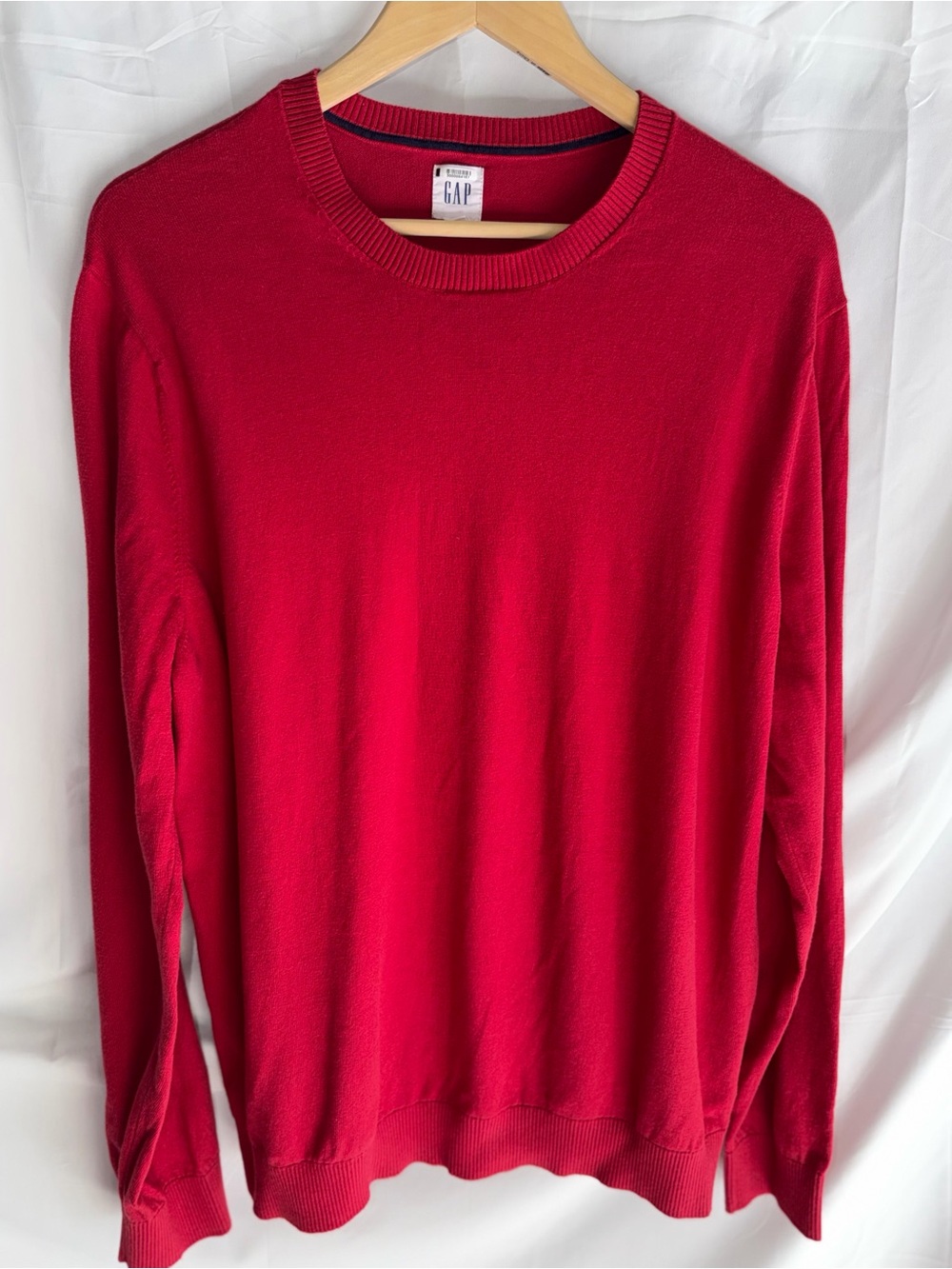 GAP Men's Crewneck Sweater — Bright Red